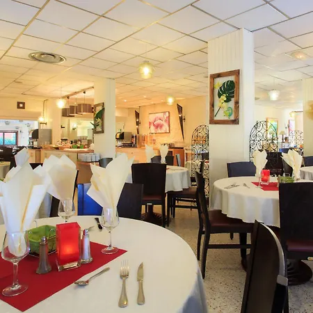 Üdülőközpont Club Le Capet